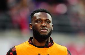 勒沃库森总监：感觉博尼法斯情况在好转，他在季前赛中全力以赴